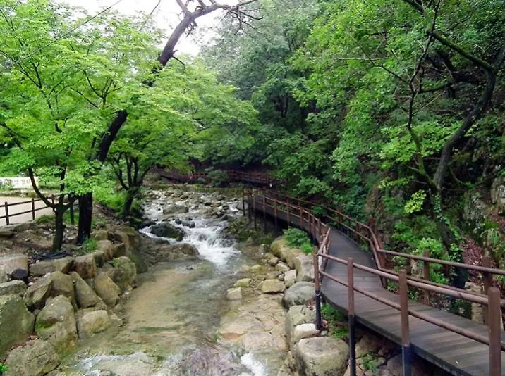 One Stop Away From Seoul Station By Gtx, 2Beds House Near Yeonshinnae